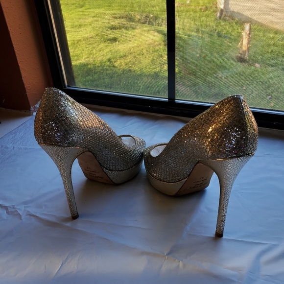 Jimmy Choo Peep-Toe Metallic 5" Stiletto heels Silver Italian 37 (US 7) - Picture 5 of 10